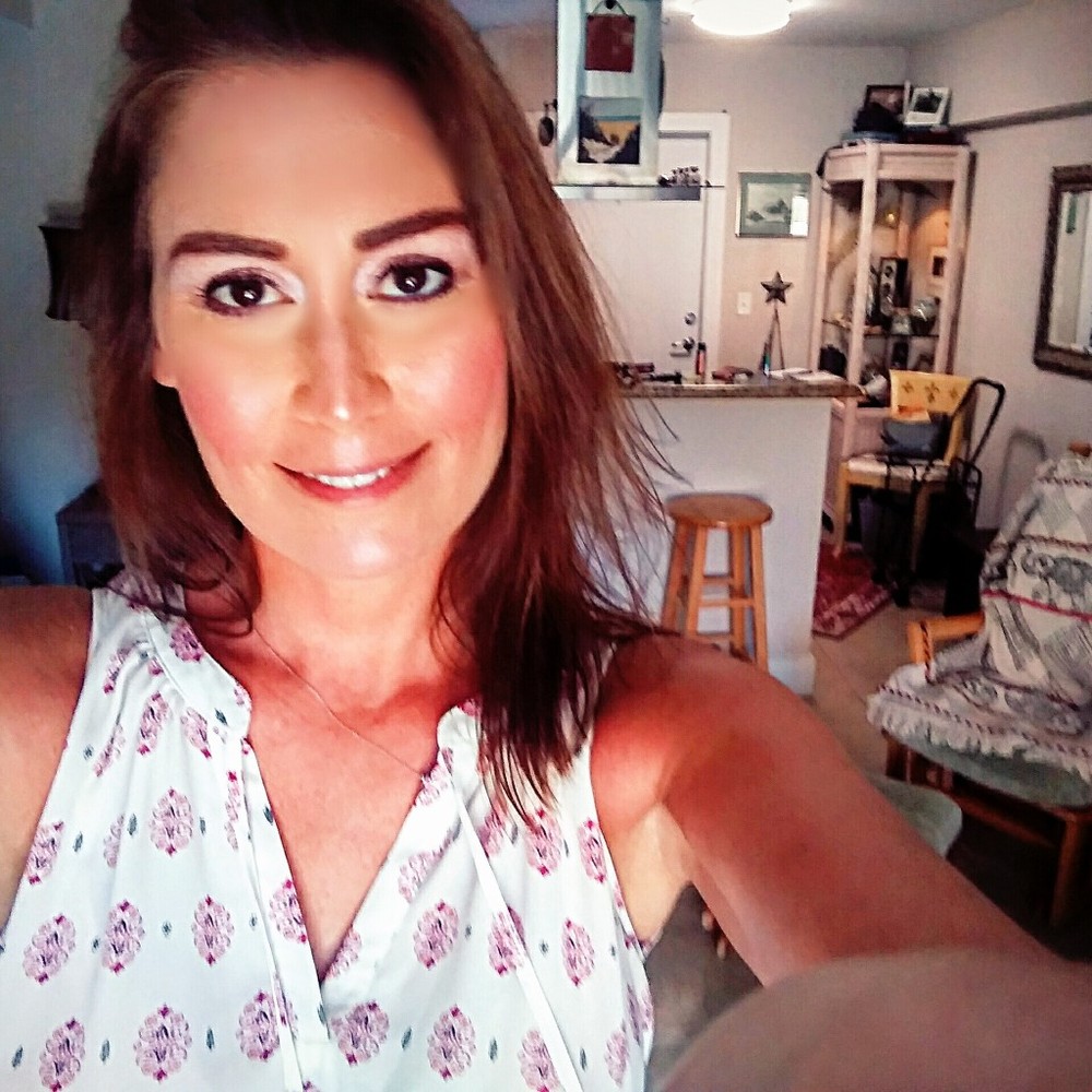 Meet your Posher, Rebecca